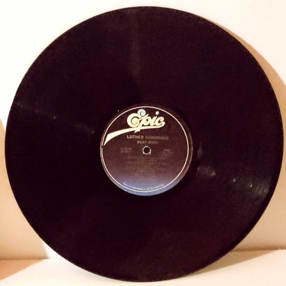 LUTHER VANDROSS Busy Body LP - Picture 3 of 4